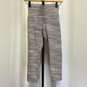 Lululemon Align Crop *21"
Mini Space Dye Herringbone Jacquard pants | size 4